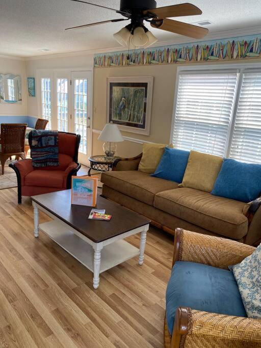 Beach Breeze 3, Pet Friendly, Walking Distance To Atlantic Ocean Free Parking Myrtle Beach Exteriör bild