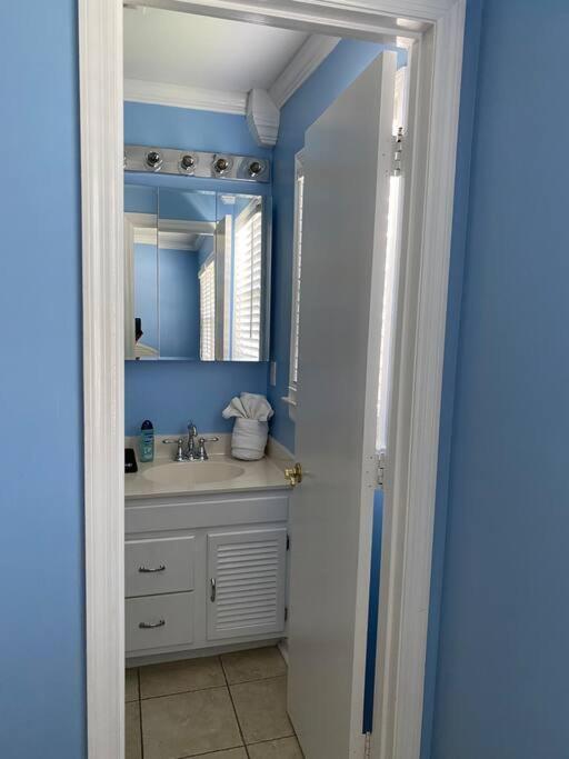 Beach Breeze 3, Pet Friendly, Walking Distance To Atlantic Ocean Free Parking Myrtle Beach Exteriör bild